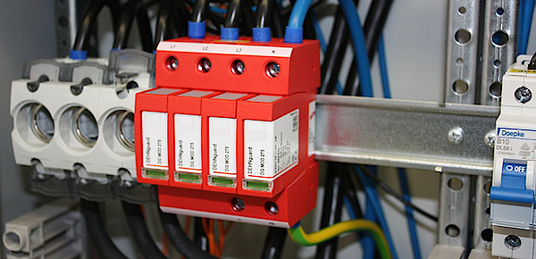 Über­spannungs­schutz bei Gebhard Fürst Elektrotechnik GmbH in Hüttlingen